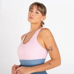 Dare 2b Bañador Entero De Una Pieza Make Waves Colores Sólidos Para Mujer Rosa Polvo, -Regattas Tienda baador entero de una pieza make waves colores solidos para mujer rosa polvo 2