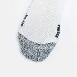 Calcetines Deportivos Unisex BERCHT Izas 9 Calcetines Deportivos Unisex BERCHT Izas -Regattas Tienda calcetines deportivos unisex bercht izas 3