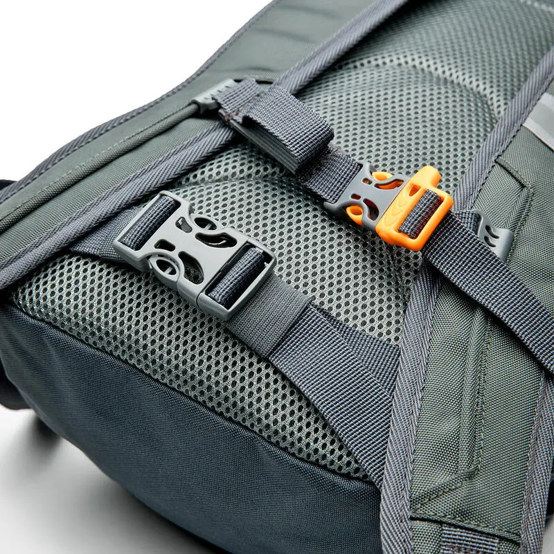 Mochila Trekking Y Senderismo Izas Novax L, Multibolsillos Capacidad 35 Litros 5 Mochila Trekking Y Senderismo Izas Novax L, Multibolsillos Capacidad 35 Litros - Imagen 3