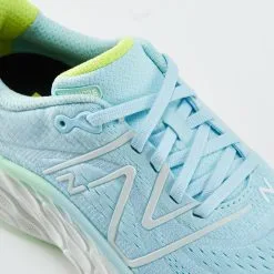 ZAPATILLAS RUNNING MUJER NEW BALANCE MORE V4 AZUL -Regattas Tienda zapatillas running mujer new balance more v4 azul 3